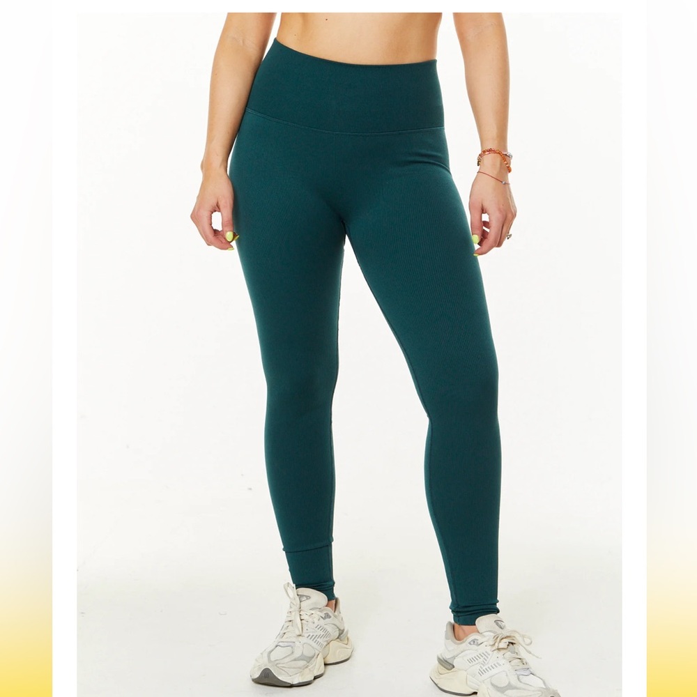 Alô green ribbed set